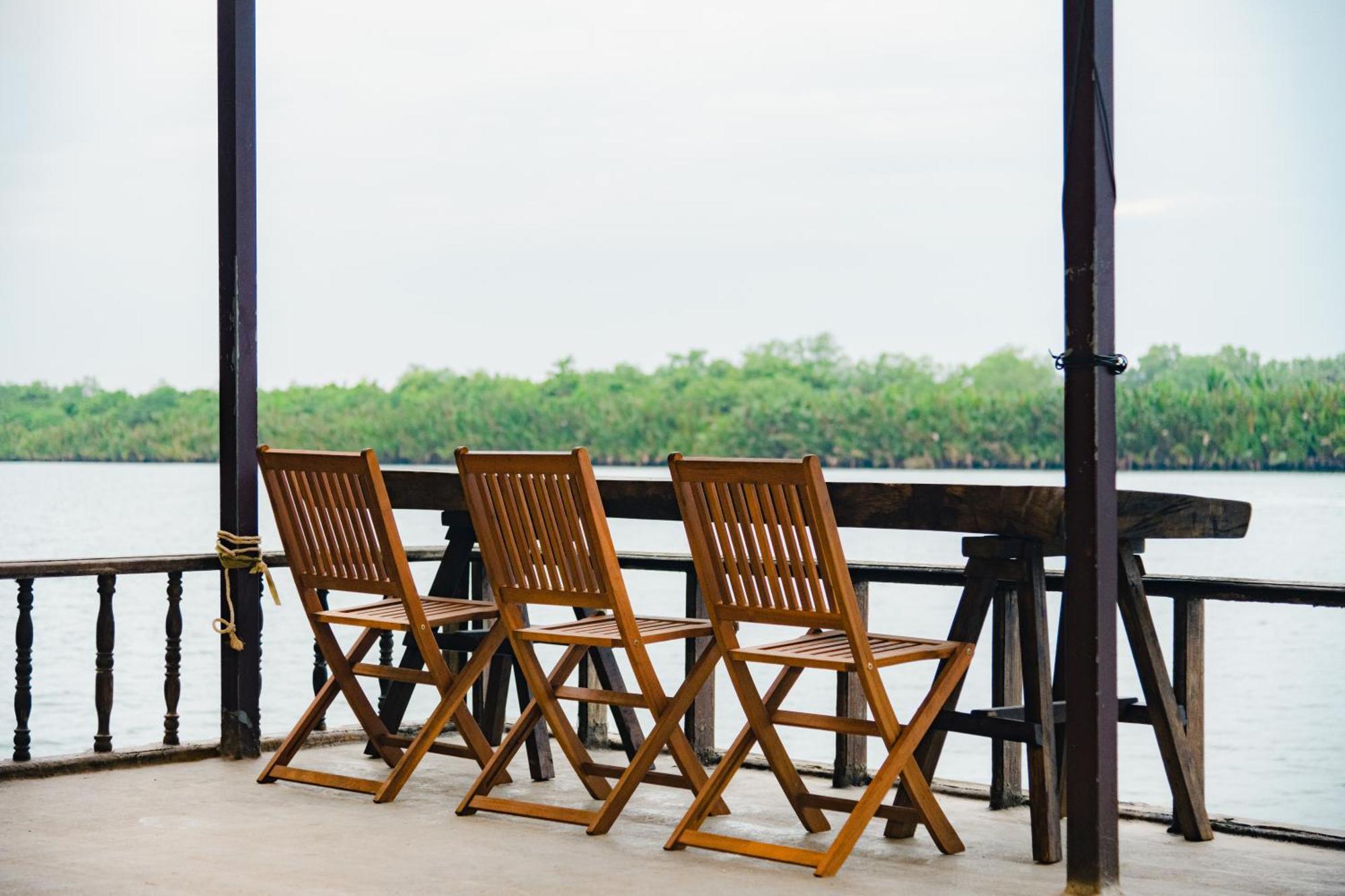 Banyan Tree Hostel Kâmpôt Zewnętrze zdjęcie