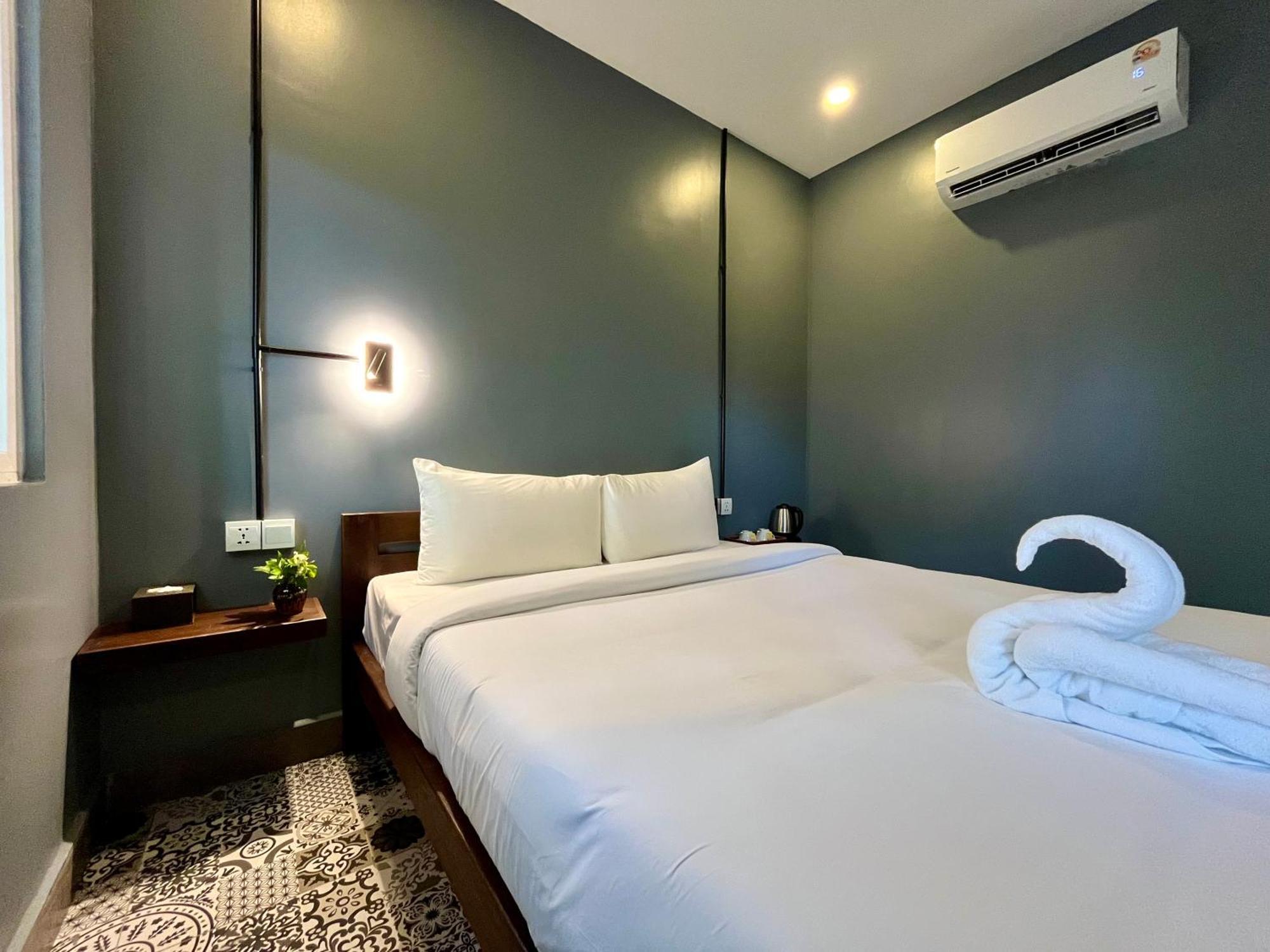 Banyan Tree Hostel Kâmpôt Zewnętrze zdjęcie