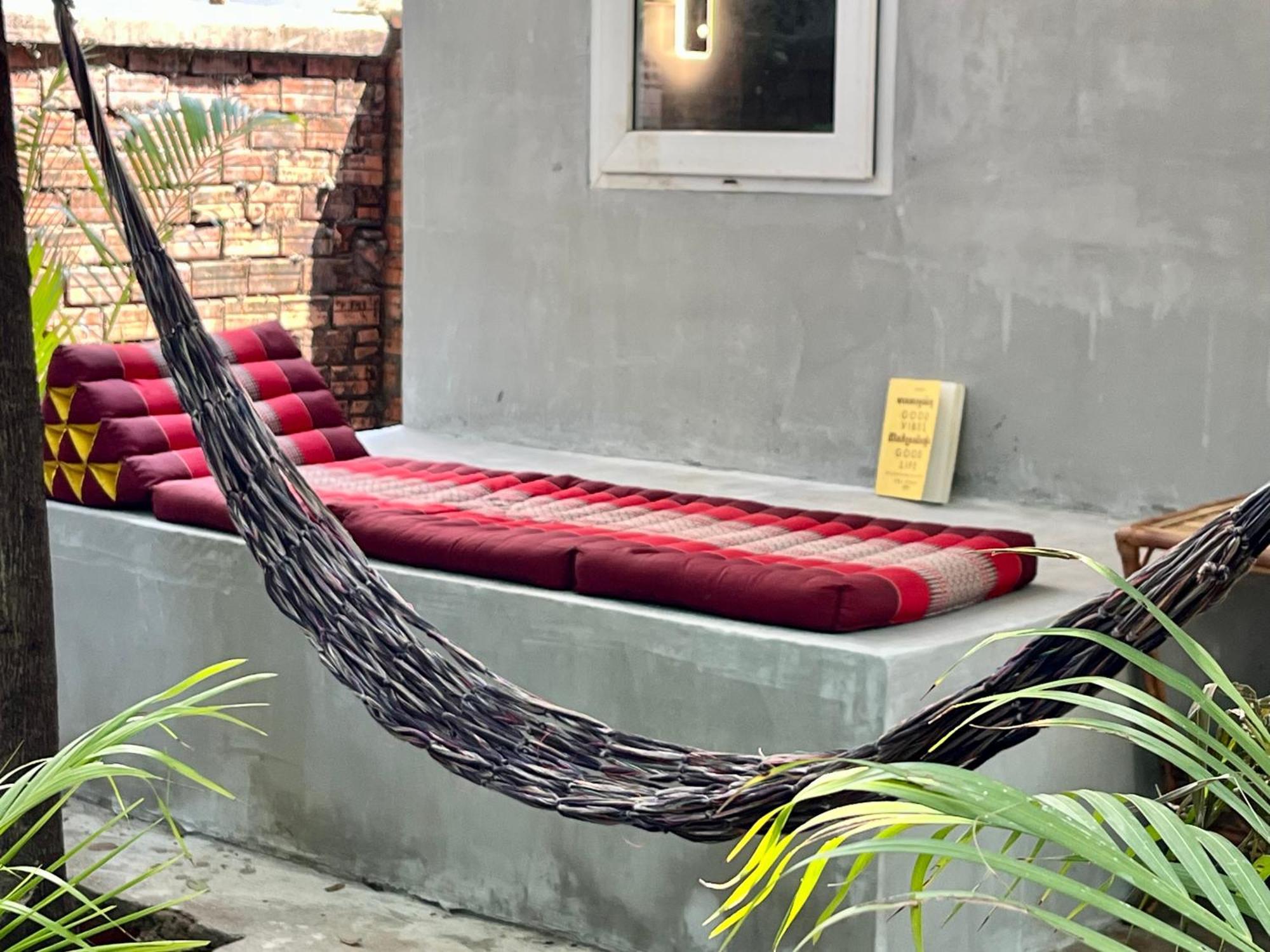 Banyan Tree Hostel Kâmpôt Zewnętrze zdjęcie
