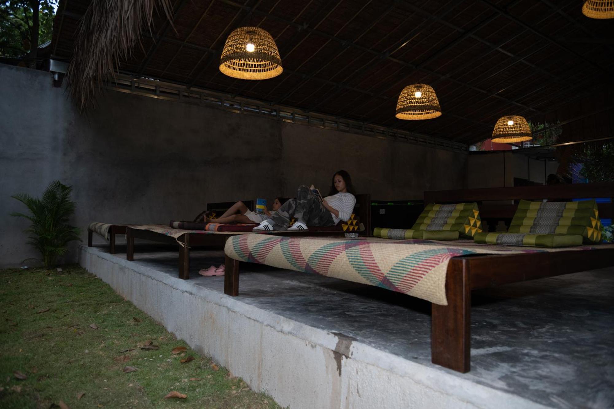 Banyan Tree Hostel Kâmpôt Zewnętrze zdjęcie